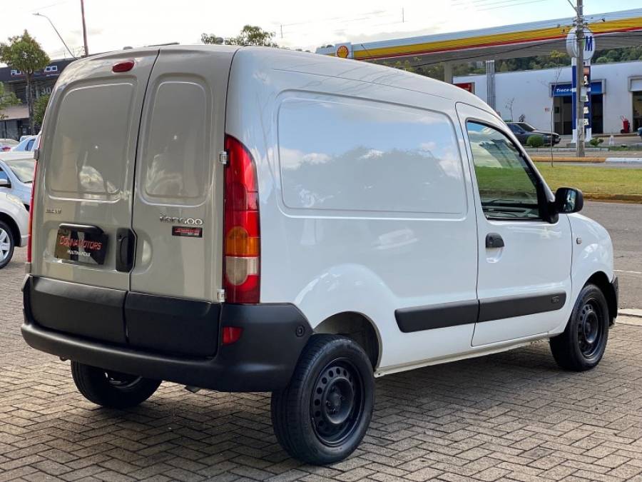 RENAULT - KANGOO - 2017/2018 - Branca - R$ 61.900,00