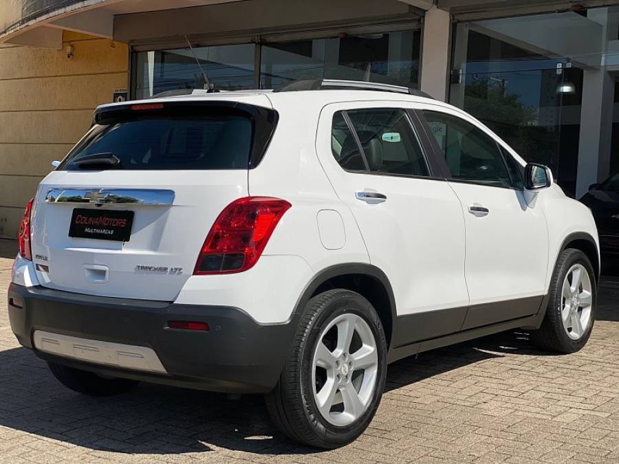 CHEVROLET - TRACKER - 2015/2015 - Branca - R$ 68.900,00
