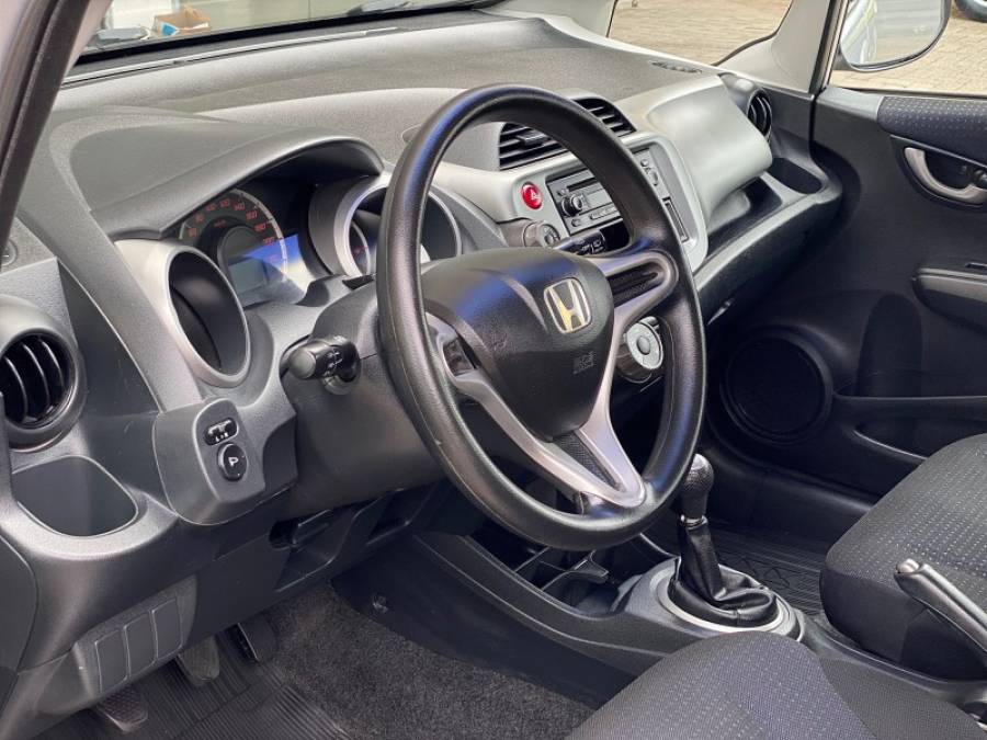 HONDA - FIT - 2011/2011 - Prata - R$ 42.900,00