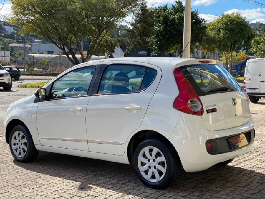 FIAT - PALIO - 2013/2013 - Branca - R$ 40.900,00