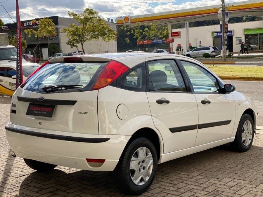 FORD - FOCUS - 2009/2009 - Branca - R$ 32.900,00