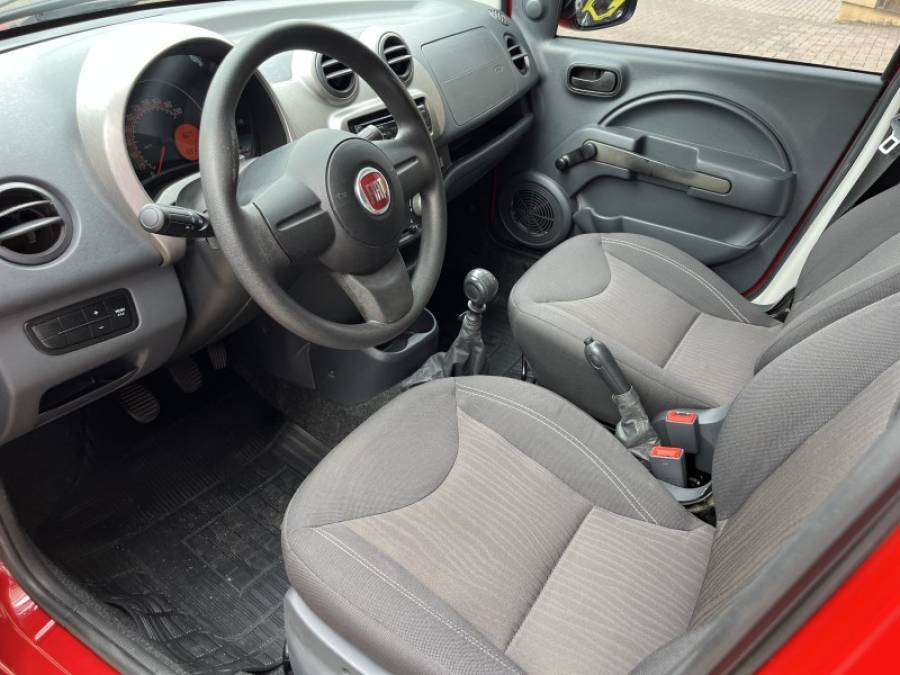 FIAT - UNO - 2014/2014 - Vermelha - R$ 35.900,00