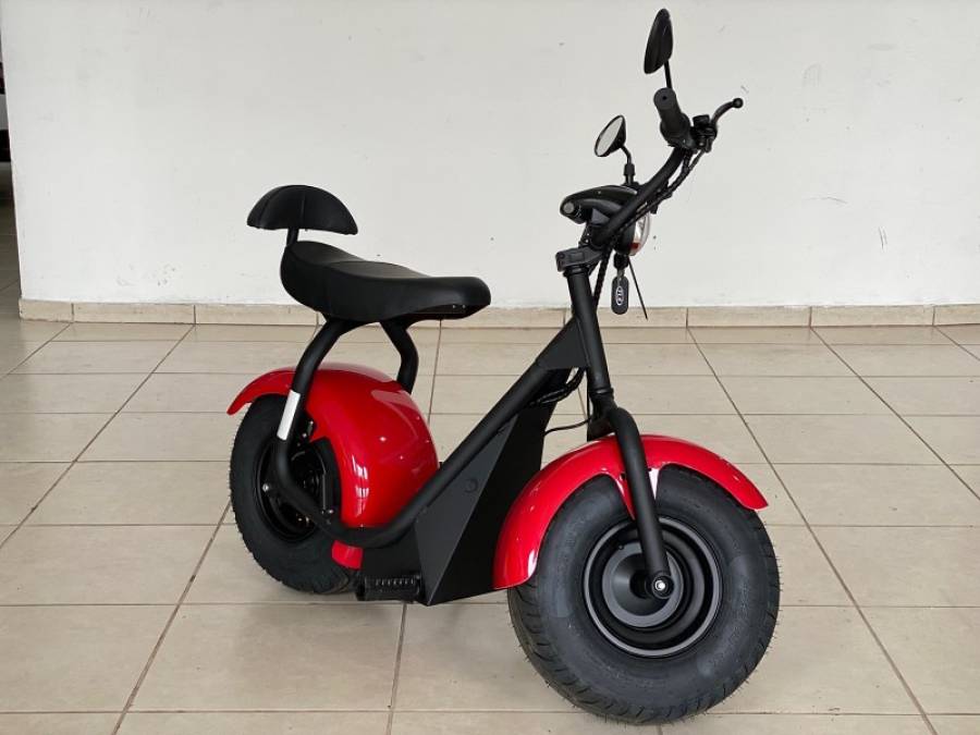 TUI - 1000W - 2025/2025 - Vermelha - R$ 7.990,00