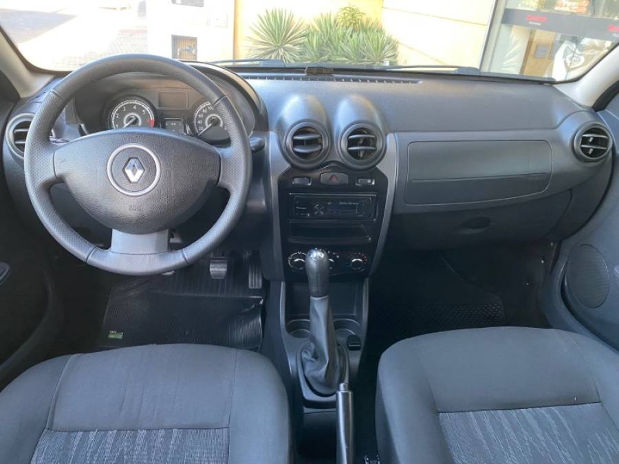 RENAULT - SANDERO - 2014/2014 - Branca - R$ 33.900,00