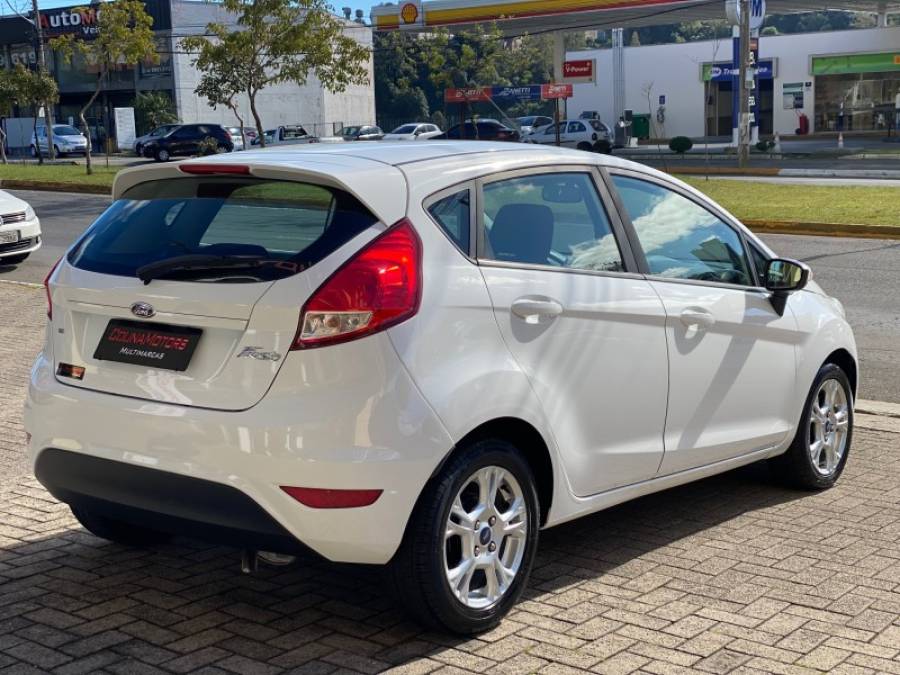 FORD - FIESTA - 2014/2014 - Branca - R$ 46.900,00