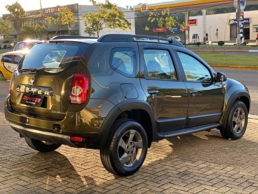 RENAULT - DUSTER - 2014/2015 - Verde - R$ 55.900,00