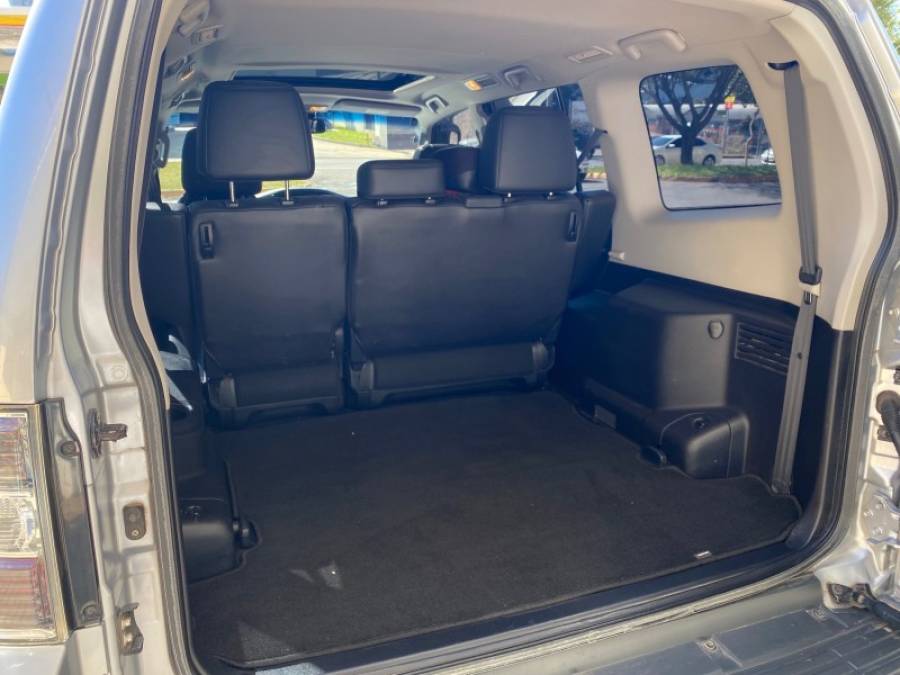MITSUBISHI - PAJERO FULL - 2011/2011 - Prata - R$ 104.900,00