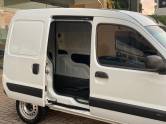 RENAULT - KANGOO - 2015/2015 - Branca - R$ 46.900,00