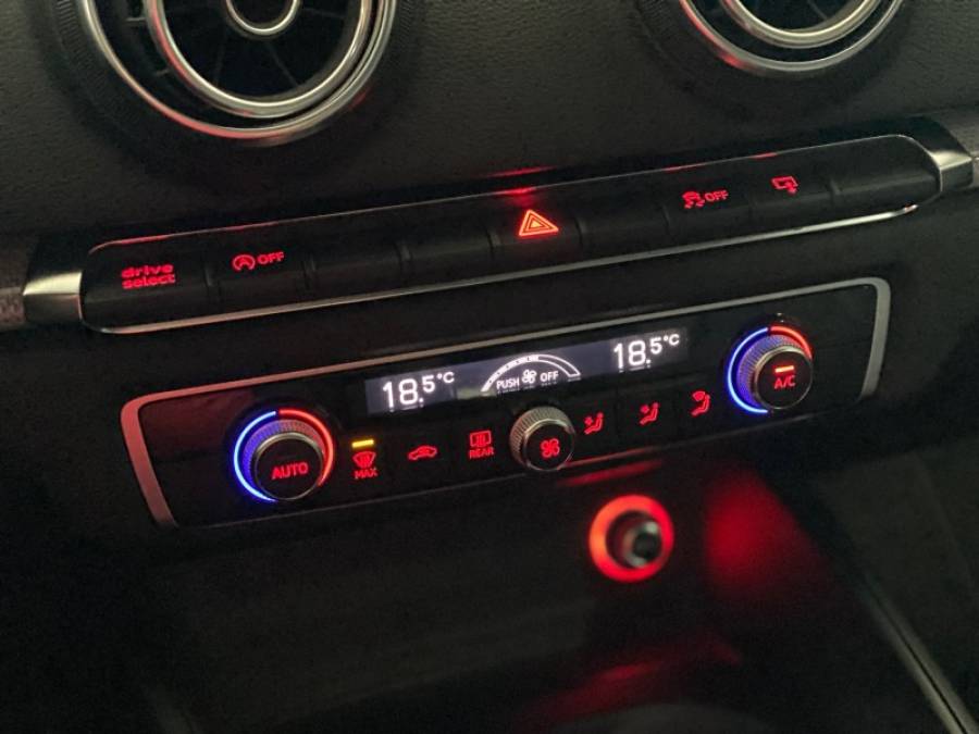 AUDI - A3 - 2014/2014 - Branca - R$ 85.900,00