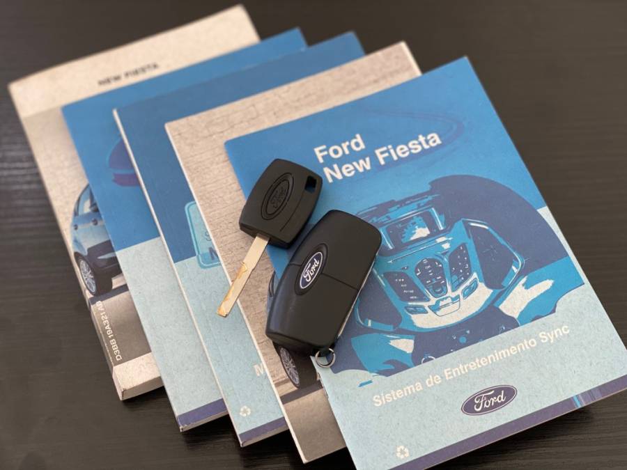 FORD - FIESTA - 2014/2014 - Branca - R$ 46.900,00