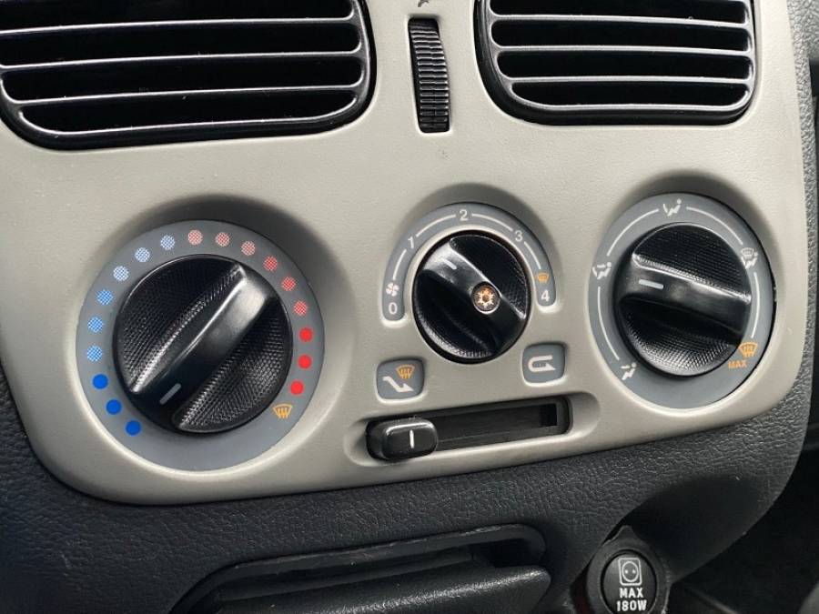FIAT - PALIO - 2011/2012 - Prata - R$ 31.900,00
