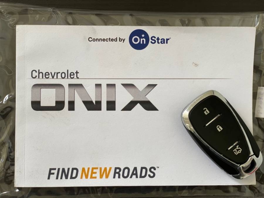 CHEVROLET - ONIX - 2024/2024 - Vermelha - R$ 94.900,00