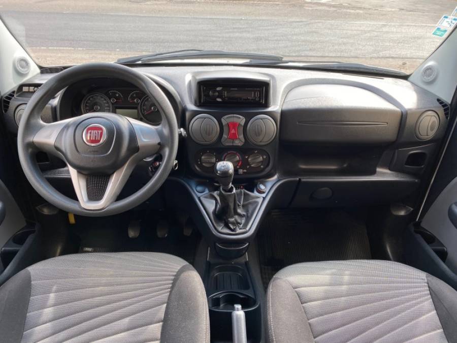 FIAT - DOBLÓ - 2015/2015 - Branca - R$ 51.900,00