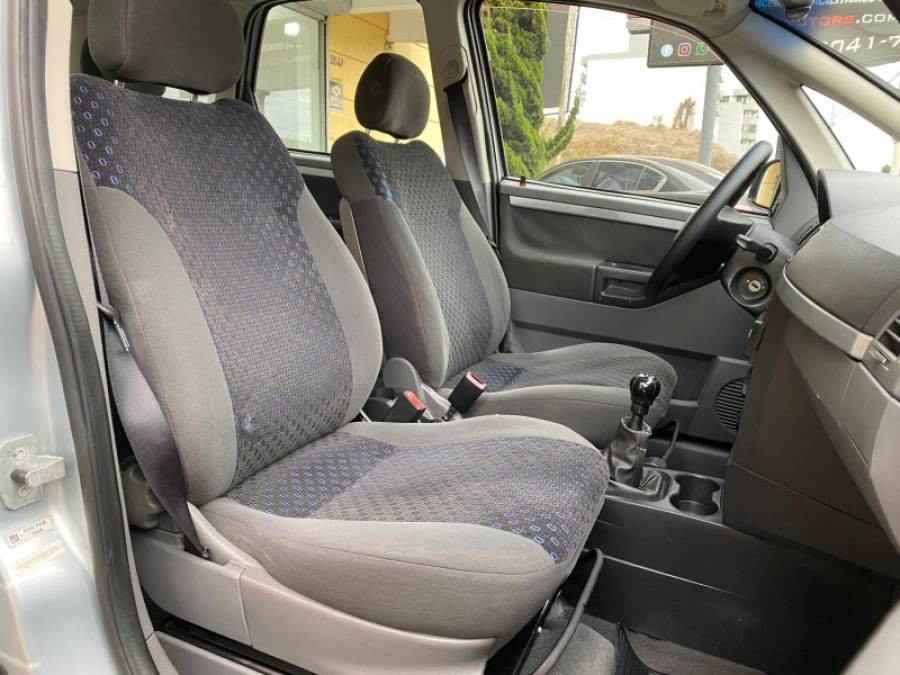 CHEVROLET - MERIVA - 2009/2009 - Prata - R$ 31.900,00