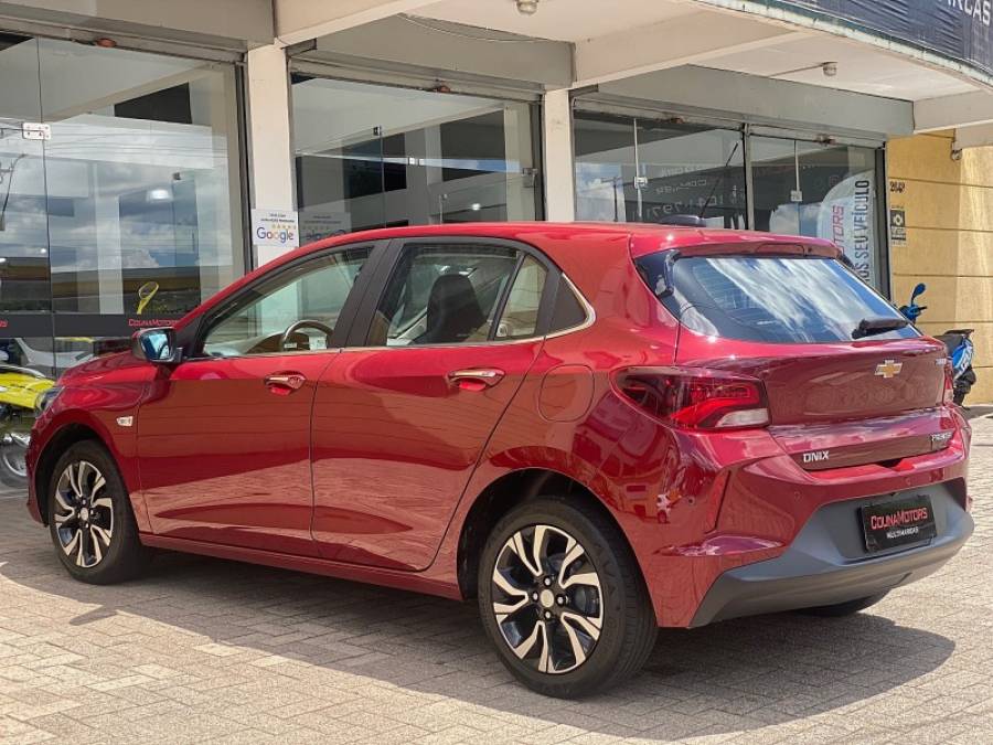 CHEVROLET - ONIX - 2024/2024 - Vermelha - R$ 94.900,00