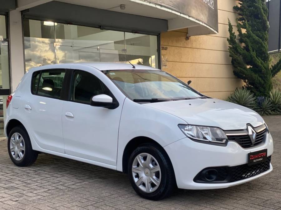 RENAULT - SANDERO - 2015/2015 - Branca - R$ 42.900,00