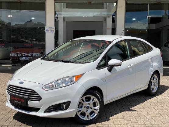 FORD - FIESTA - 2014/2014 - Branca - R$ 43.900,00