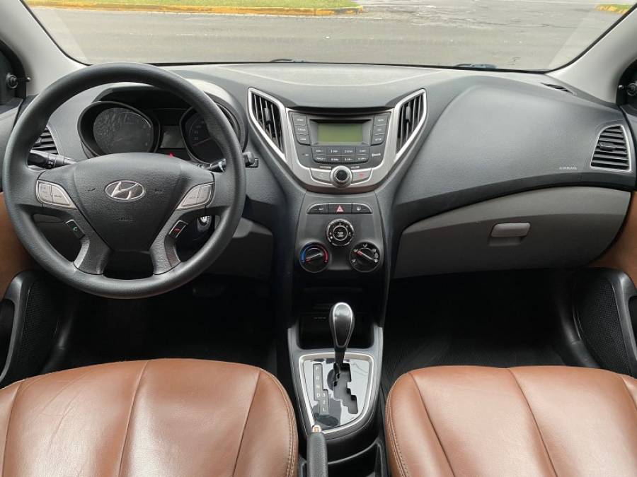 HYUNDAI - HB20S - 2015/2015 - Branca - R$ 55.900,00
