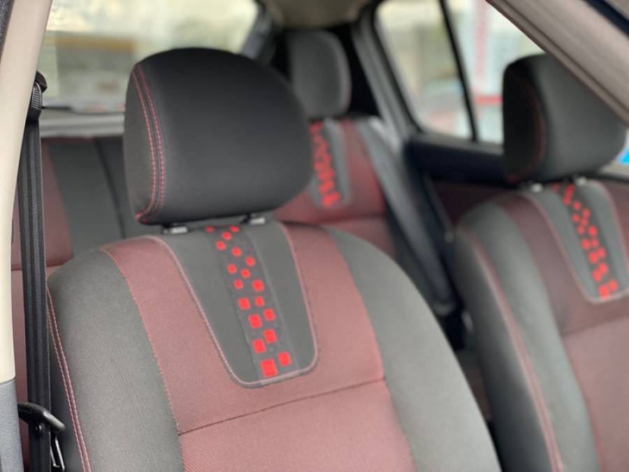 RENAULT - SANDERO - 2012/2012 - Cinza - R$ 39.900,00