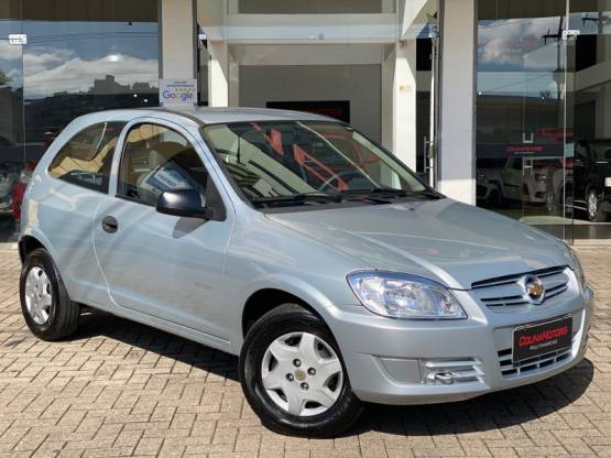 CHEVROLET - CELTA - 2010/2011 - Prata - R$ 33.900,00