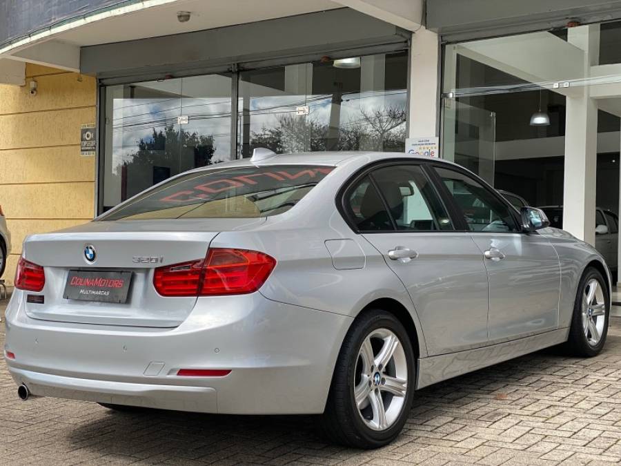 BMW - 320I - 2014/2014 - Prata - R$ 90.900,00
