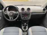 VOLKSWAGEN - GOL - 2014/2015 - Prata - R$ 41.900,00