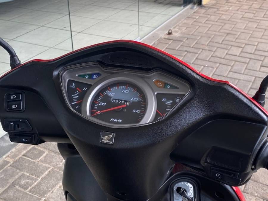 HONDA - LEAD 110 - 2014/2014 - Vermelha - R$ 8.900,00