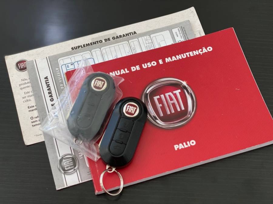 FIAT - PALIO - 2013/2013 - Branca - R$ 40.900,00